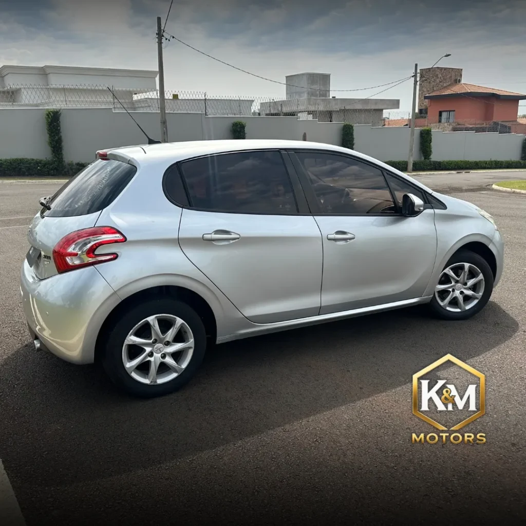 Peugeot 208 Active Pack 1.6 2015, foto 5